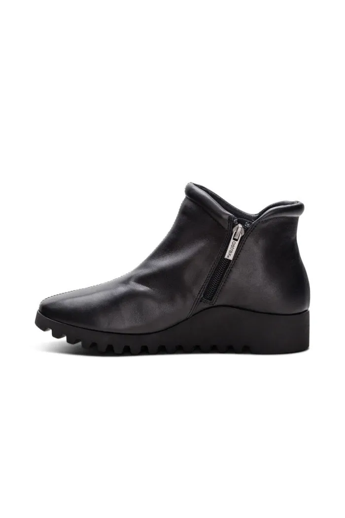 AETREX ZOEY SLIP ON BOOT