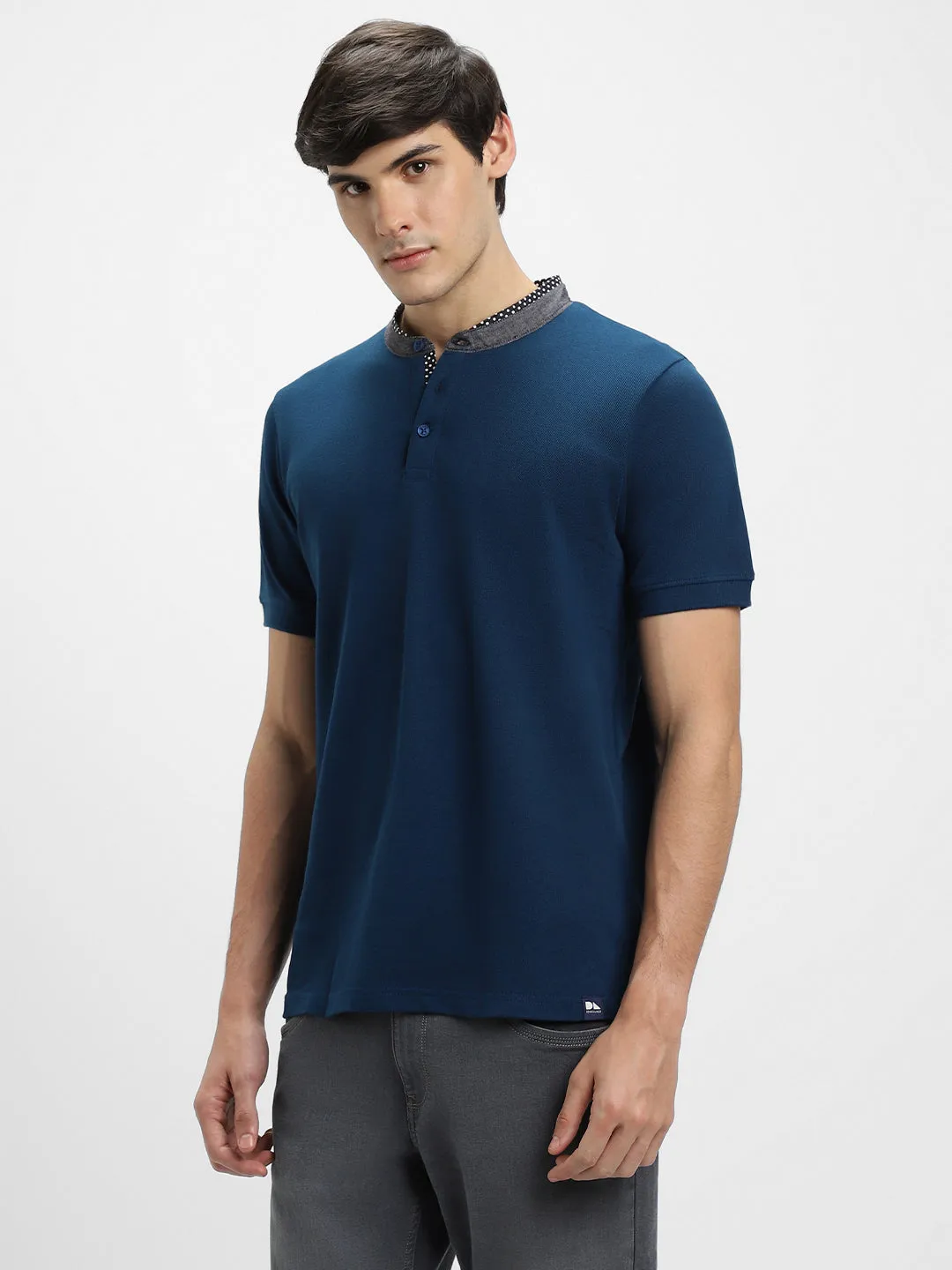 Men's Chambray Collar Regular Fit Solid Teal T-shirt