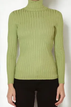 Ribbed Turtleneck Sweater - Green Eyes